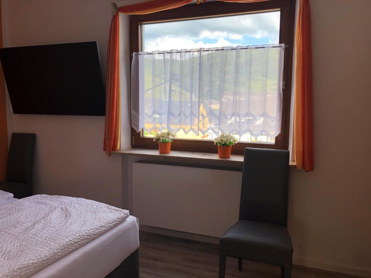 Ferienwohnung Joanna Mit Burgblick Verbandsgemeinde Verbandsgemeinde Bernkastel-Kues Buitenkant foto